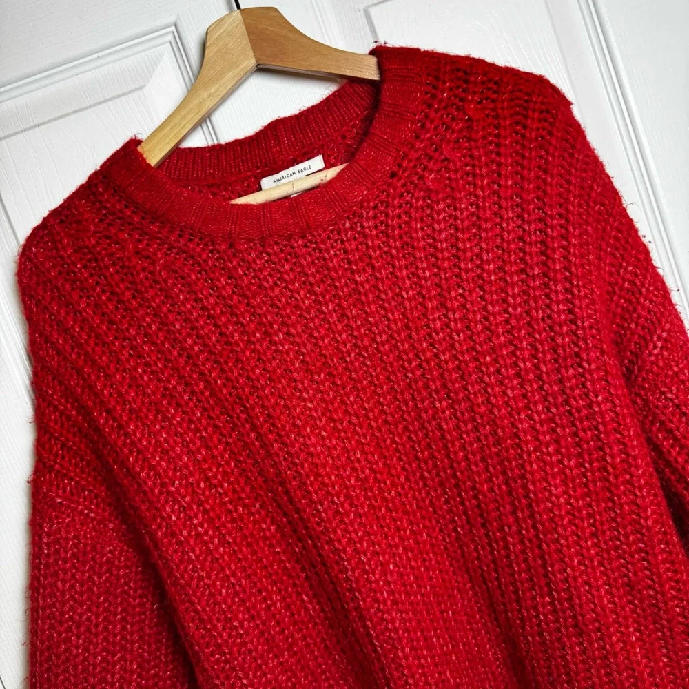 American Eagle True Red Shaker Knit Chunky Crewneck Sweater Size Large